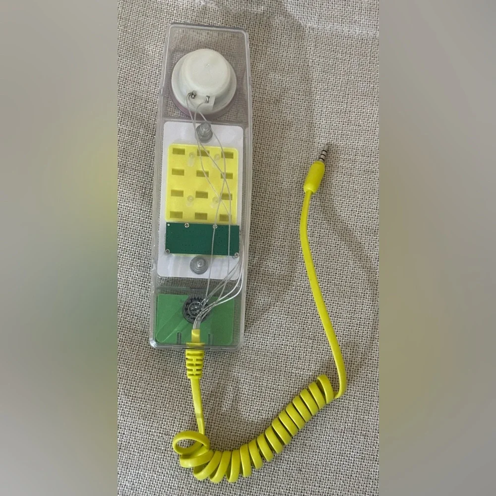 Target Bullseye Playground Wired Clear Phone Handset 2023 retro See Through